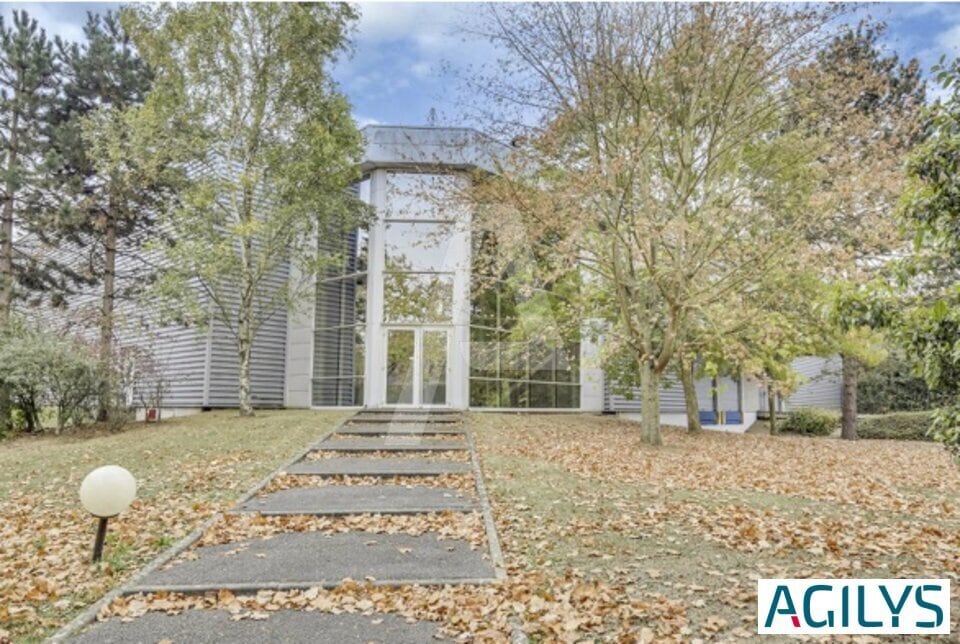 12 Rue Du Plessis Briard, Évry-Courcouronnes for lease Building Photo- Image 1 of 5