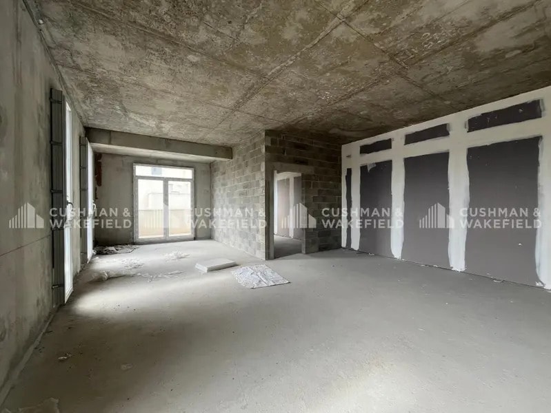 Office in Manosque for sale Interior Photo- Image 1 of 10