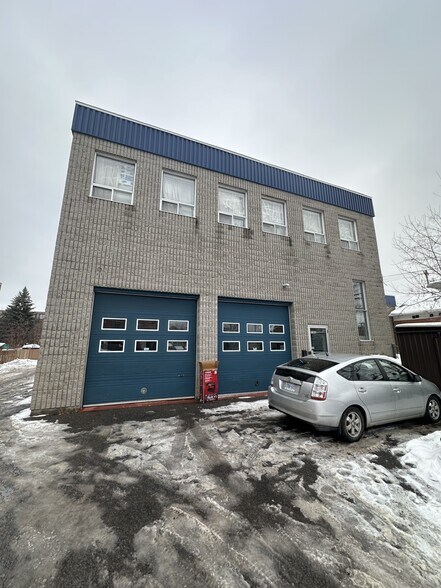 1181 Rockingham Av, Ottawa, ON à louer - Photo du bâtiment - Image 2 de 5