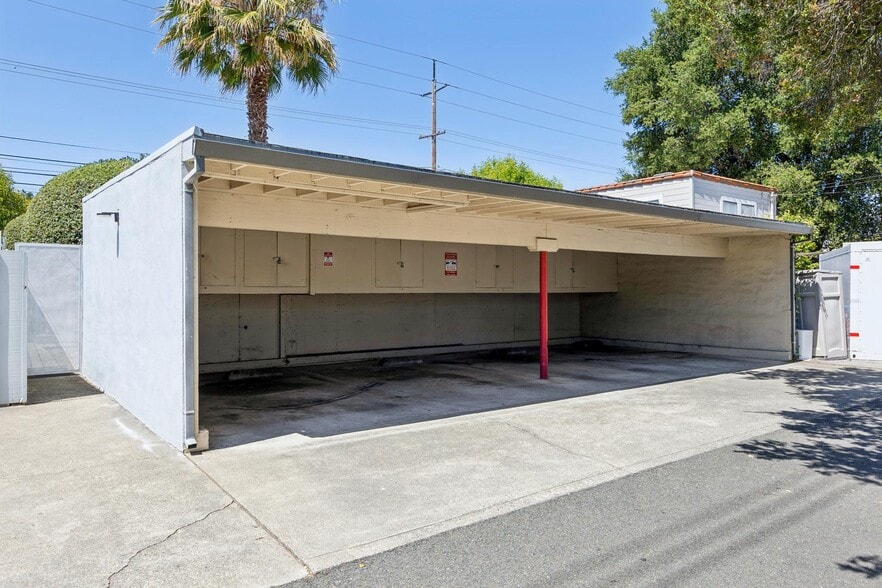 1061 Alma St, Palo Alto, CA for sale - Building Photo - Image 3 of 15