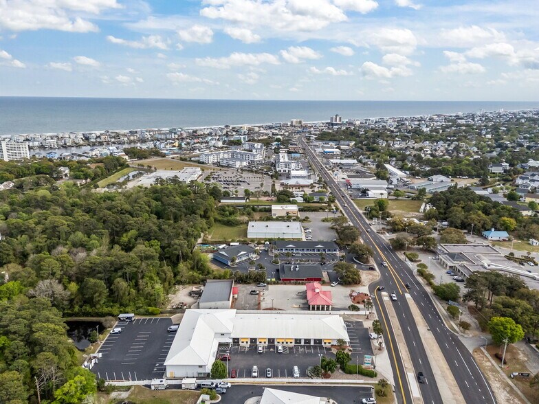 1204 N Lake Park Blvd, Carolina Beach, NC à vendre - Aérien - Image 2 de 23