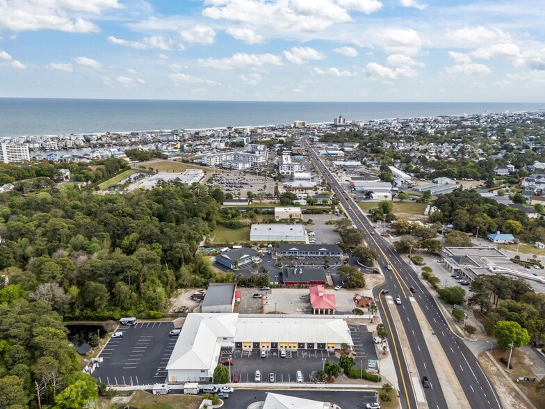 1204 N Lake Park Blvd, Carolina Beach, NC à vendre - Aérien - Image 2 de 23