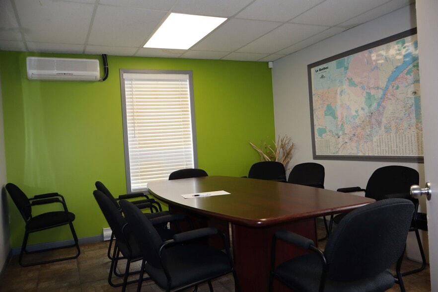 9200 Boul Parent, Trois-Rivières, QC à vendre - Photo intérieure - Image 3 de 12