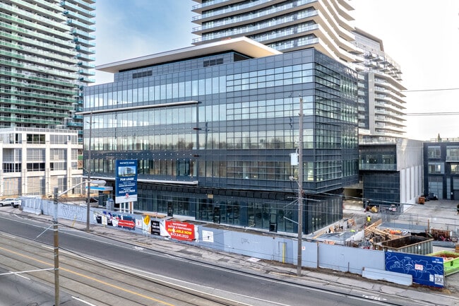 Plus de détails pour 2143-2149 W Lake Shore Blvd, Toronto, ON - Bureau à louer