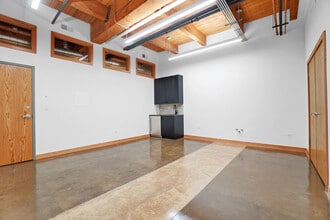 1800-1814 W Cuyler Ave, Chicago, IL à louer Photo intérieure- Image 2 de 3