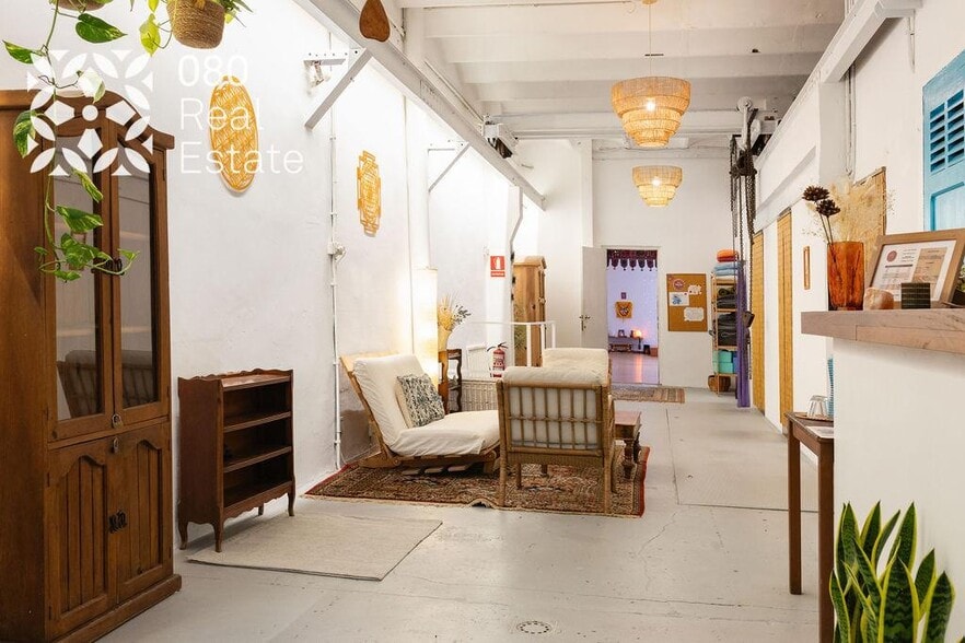Retail in Barcelona, Barcelona for lease - Interior Photo - Image 3 of 3