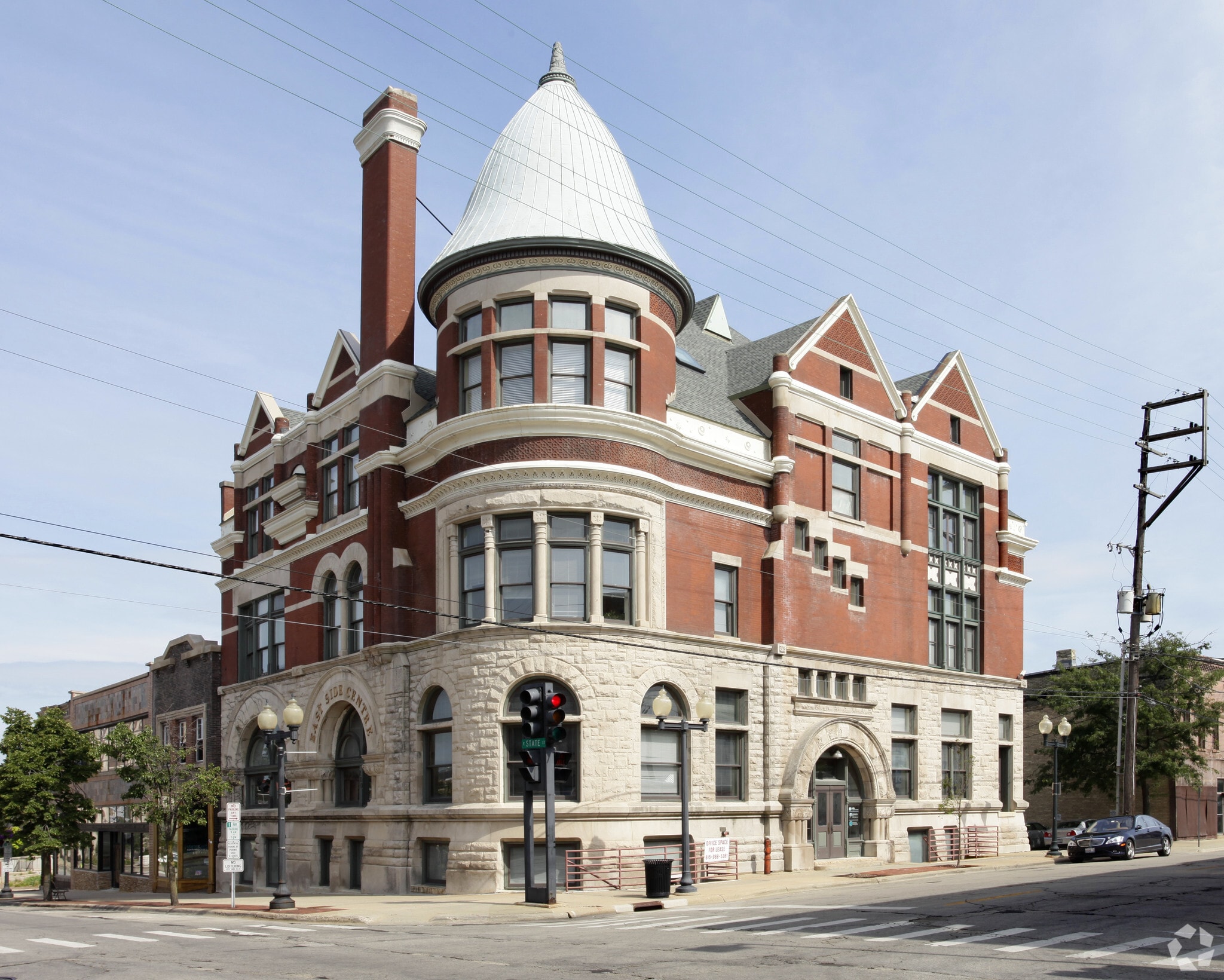 220 E State St, Rockford, IL for lease Building Photo- Image 1 of 10