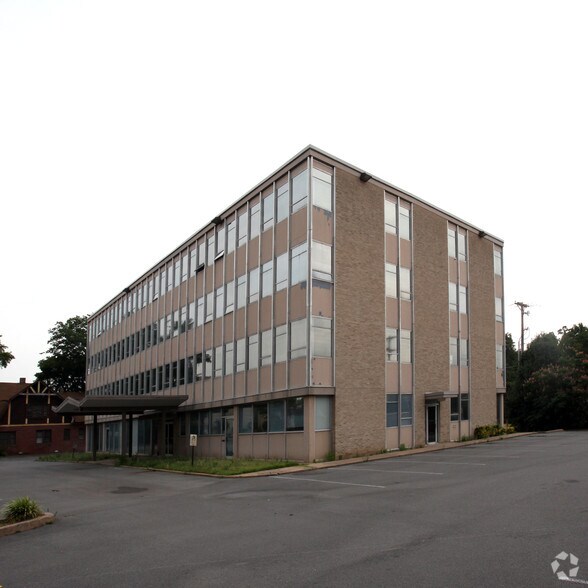 1800 N Maple St, North Little Rock, AR for sale - Primary Photo - Image 1 of 5