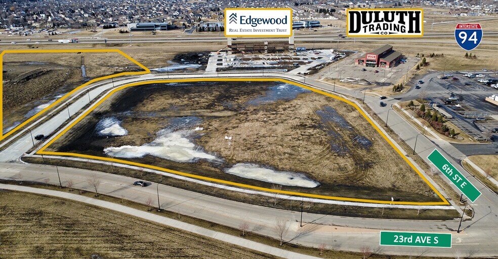 450 23rd E ave, West Fargo, ND à vendre - Photo du bâtiment - Image 2 de 5