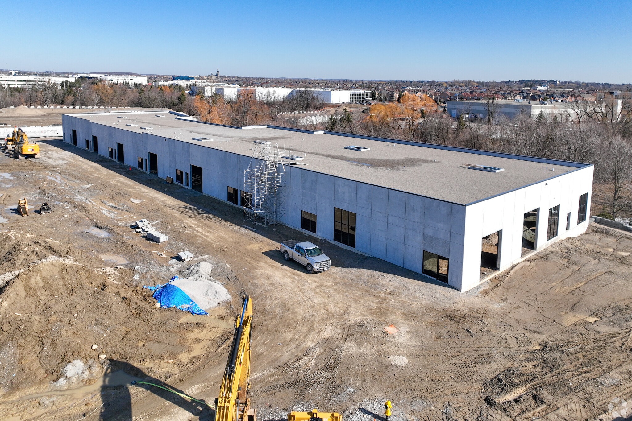 195 Cachet Woods Crt, Markham, ON for lease Primary Photo- Image 1 of 2
