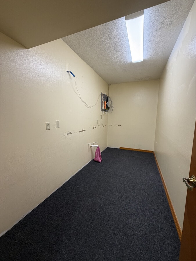 1400 W Oak St, Kissimmee, FL 34741 - Unit C & D - - Interior Photo - Image 1 of 20