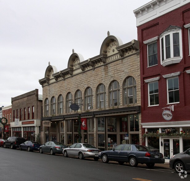 125 E Davis St, Culpeper, VA à louer - Photo principale - Image 1 de 6