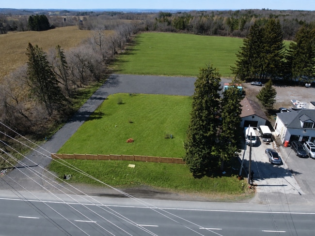 Plus de détails pour 18558 Yonge St, East Gwillimbury, ON - Terrain à vendre