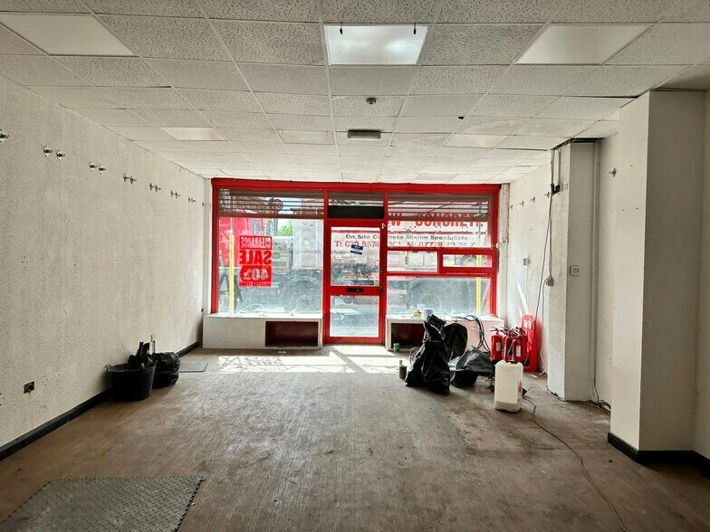 299 North End Rd, Londres à louer - Photo du bâtiment - Image 2 de 7