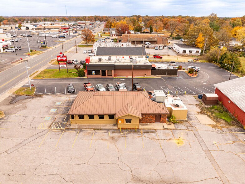 408 N 12th St, Murray, KY à vendre - Photo du bâtiment - Image 3 de 18