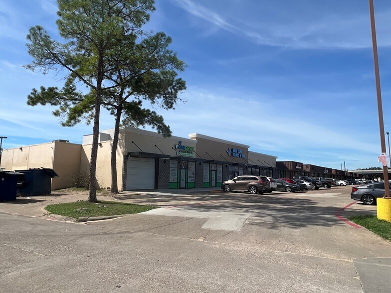 6221 Highway 6 S, Houston, TX for lease - Building Photo - Image 3 of 4