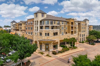 Plus de détails pour 300 E Basse Rd, San Antonio, TX - Commerce de détail à louer