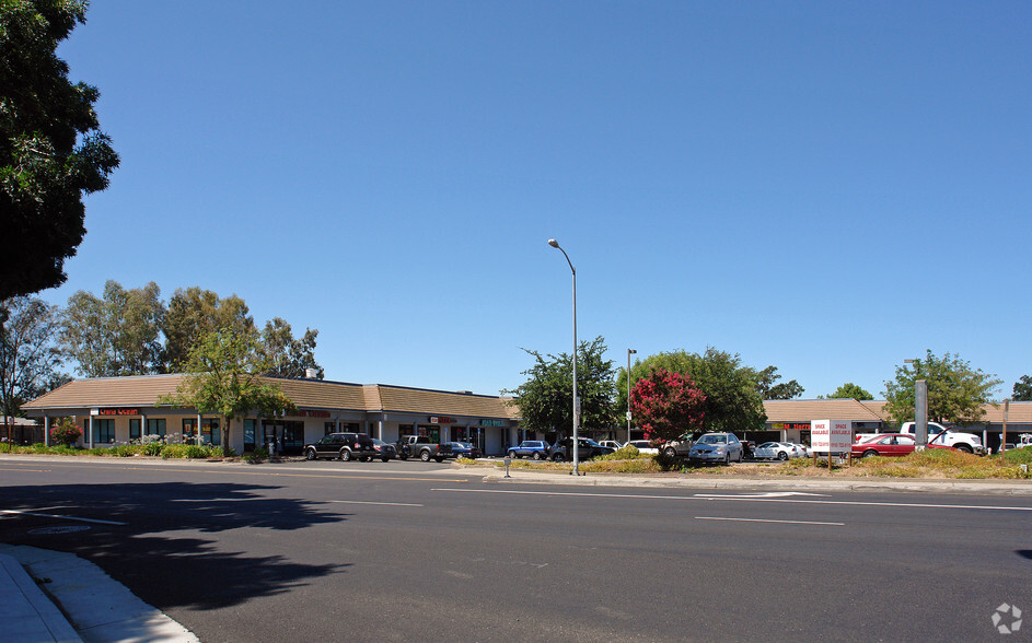 8484 Florin Rd, Sacramento, CA for lease - Building Photo - Image 1 of 6