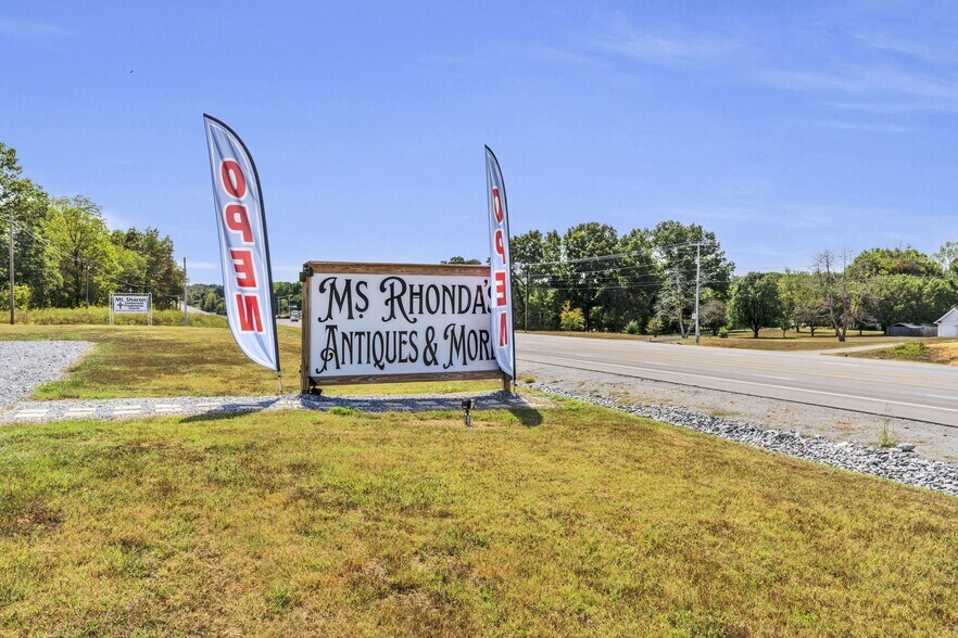 2120 Old Highway 431 S, Greenbrier, TN à vendre - Photo du bâtiment - Image 3 de 76