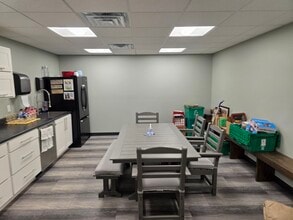 1012-1020 Lincolnway, La Porte, IN à louer Photo intérieure- Image 2 de 7