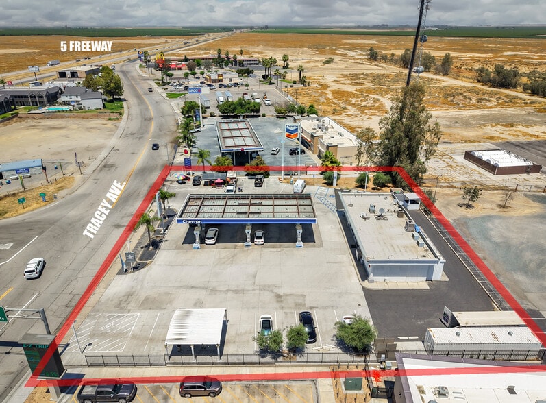 20656 Tracy Ave, Buttonwillow, CA à vendre - Photo du bâtiment - Image 3 de 10