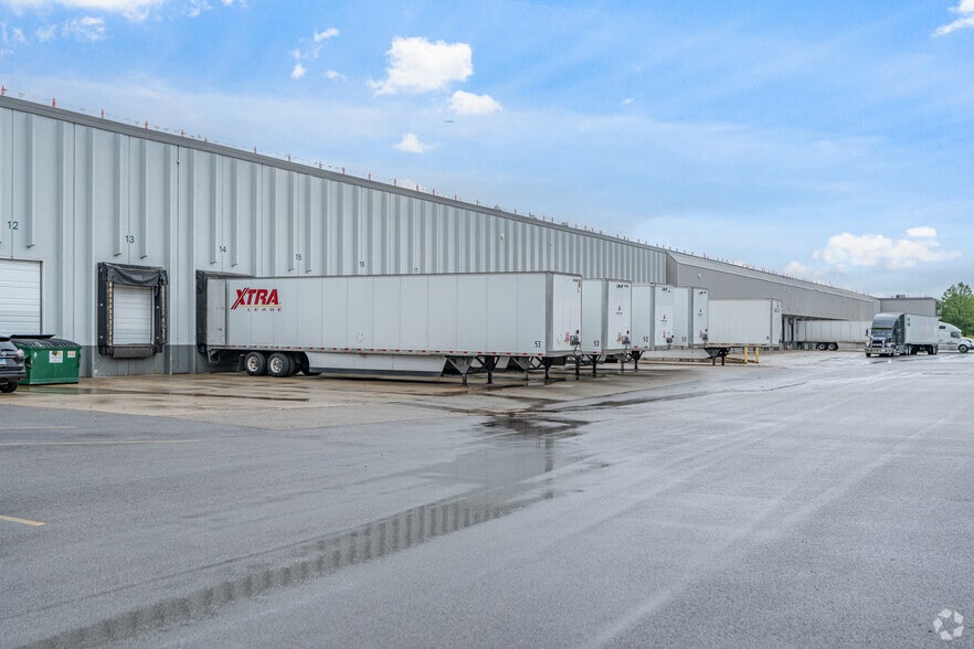 971-991 Supreme Dr, Bensenville, IL for lease - Building Photo - Image 3 of 3