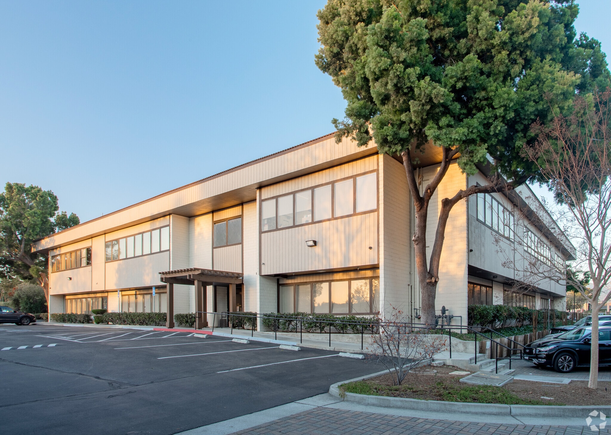 10430 De Anza Blvd, Cupertino, CA for lease Primary Photo- Image 1 of 8