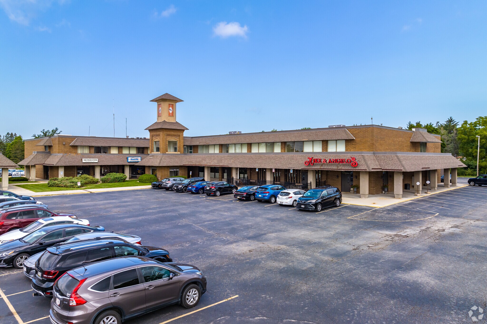 6220 Washington Ave, Racine, WI for lease Primary Photo- Image 1 of 30