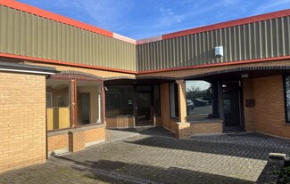 Plus de détails pour 1 Syra Close, Bodmin - Vente au détail à louer