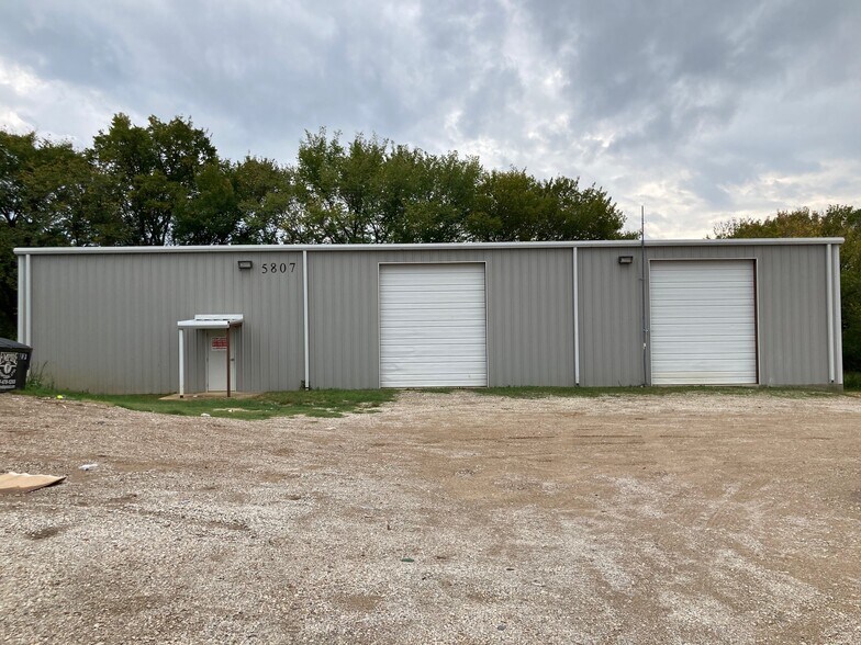 5807 Dick Price Rd, Fort Worth, TX à louer - Photo du bâtiment - Image 3 de 5