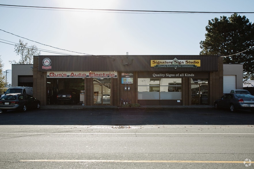 45940 Railway Ave, Chilliwack, BC à vendre - Photo du bâtiment - Image 2 de 4