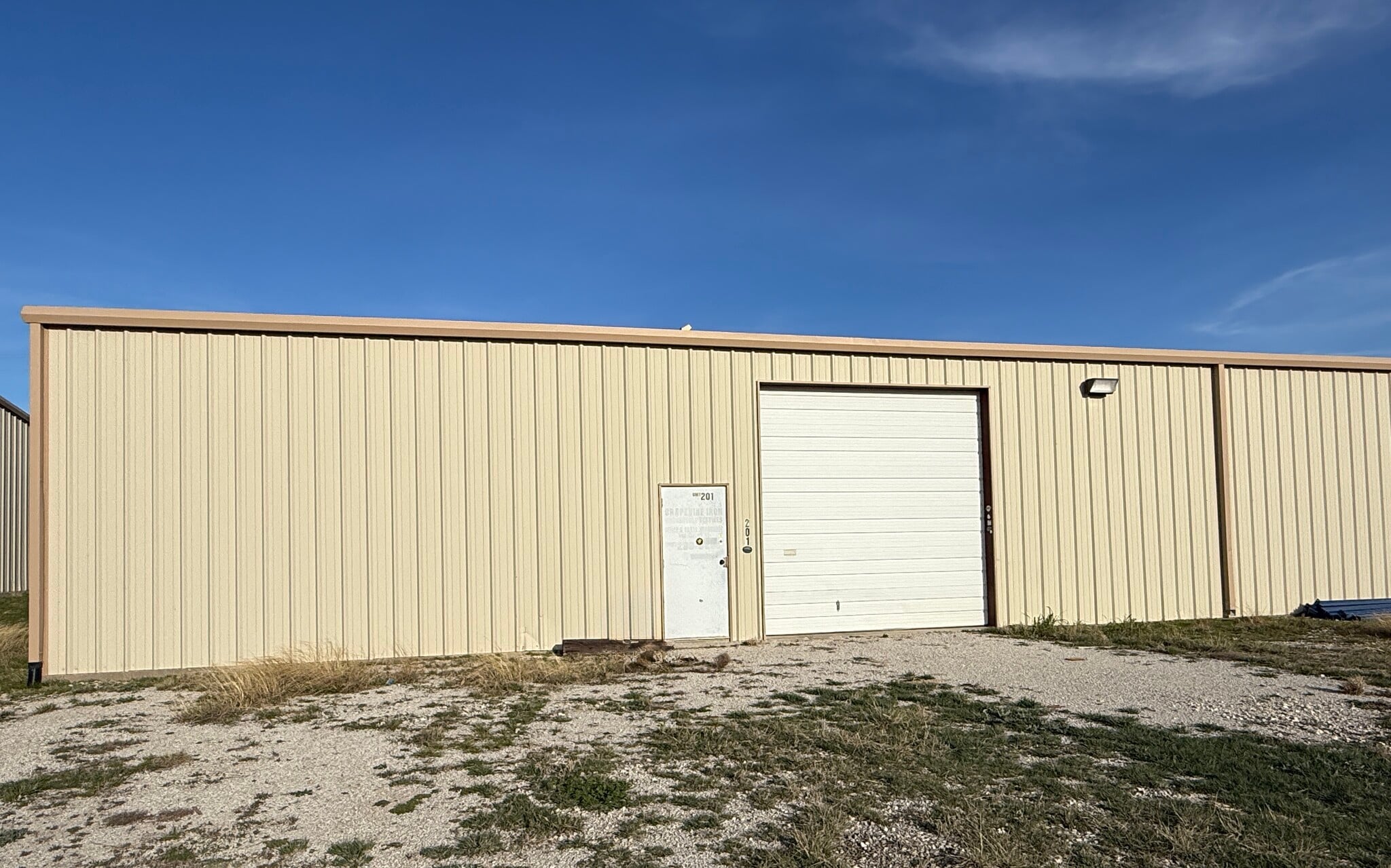 900 Utility Rd, Sanger, TX for lease Building Photo- Image 1 of 3