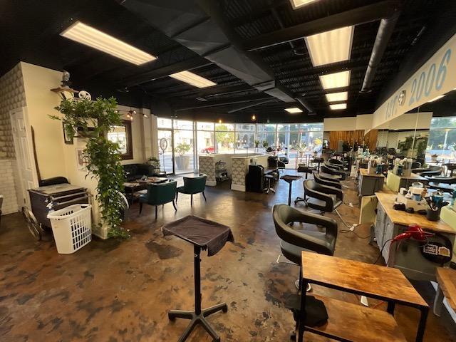 8227 Woodmont Ave, Bethesda, MD à louer - Photo intérieure - Image 2 de 5