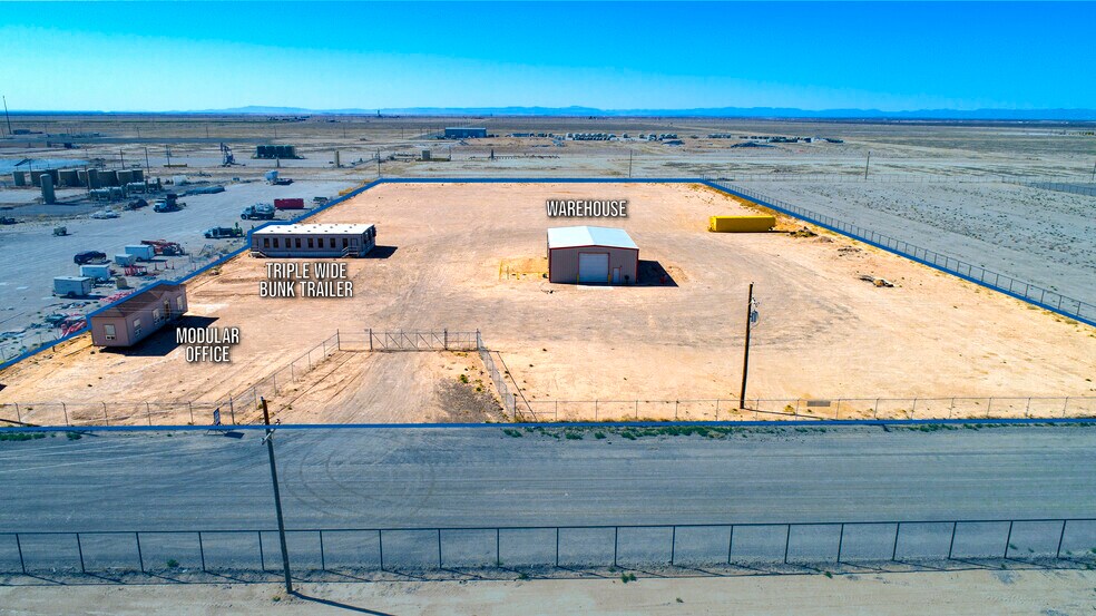 463 Blackbird Dr, Pecos, TX à louer - Photo du bâtiment - Image 1 de 14