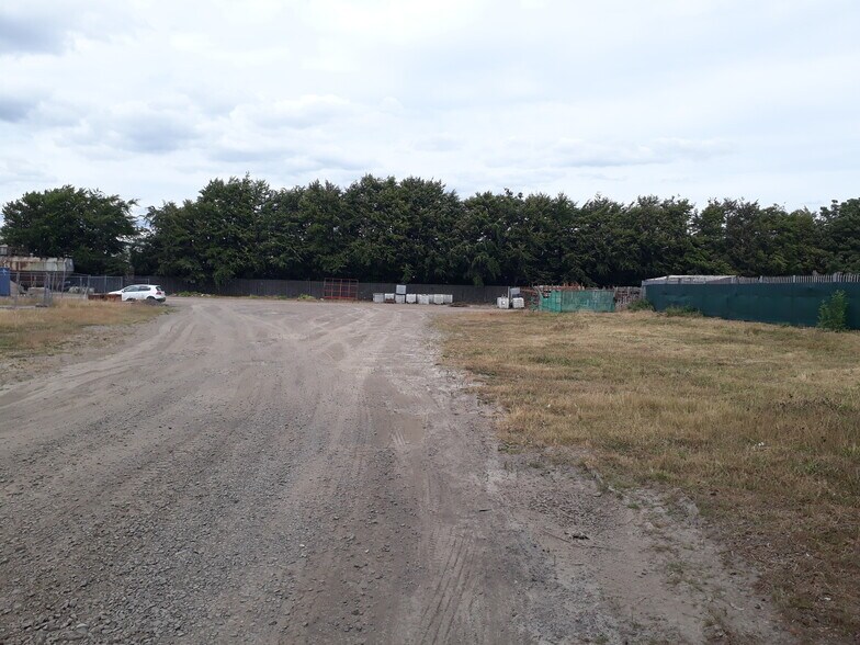 Balunie Dr, Dundee à louer - Photo du bâtiment - Image 2 de 3