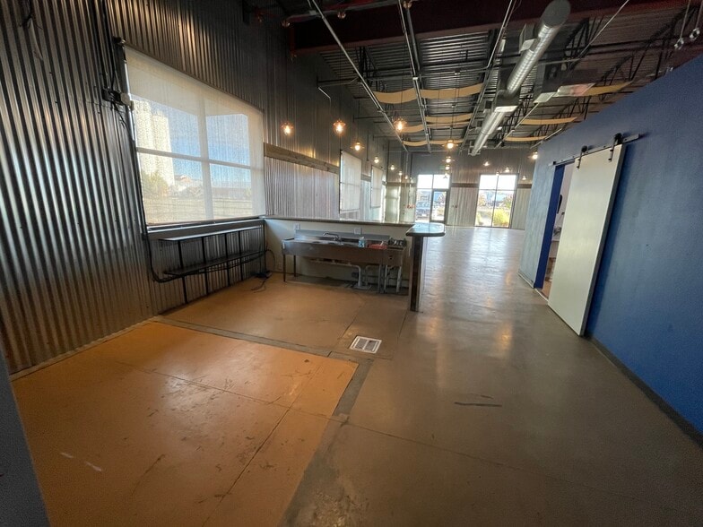 943-965 E 11th St, Loveland, CO for lease - Interior Photo - Image 3 of 15
