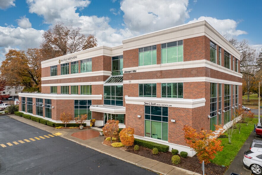 1700 Hudson St, Longview, WA for lease - Primary Photo - Image 1 of 13