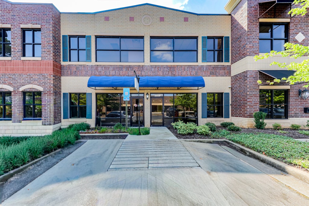 1880 W Oak Pky, Marietta, GA for lease Interior Photo- Image 1 of 6