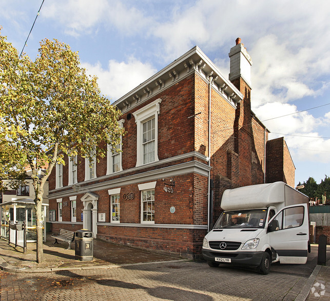 96 Main St, Frodsham à louer - Photo du bâtiment - Image 2 de 15