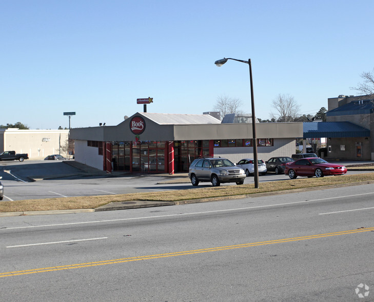 2521 Airport Trwy, Columbus, GA for lease - Primary Photo - Image 1 of 2