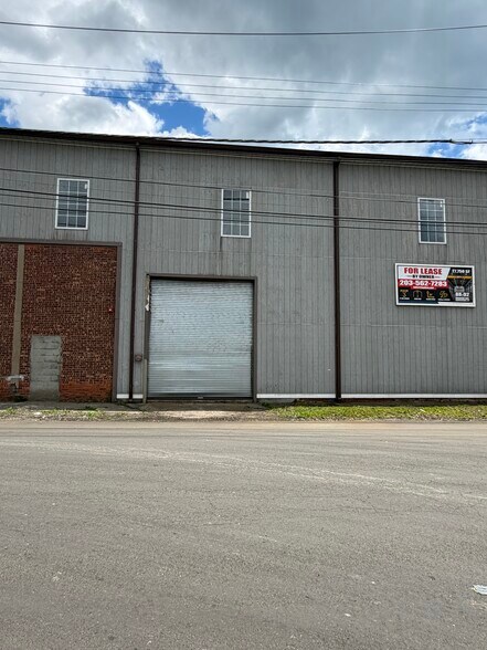 88 Howard Ave, Bridgeport, CT à louer - Photo du bâtiment - Image 3 de 48