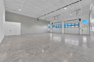 116 College Rd, Pineville, MO for lease Interior Photo- Image 2 of 5