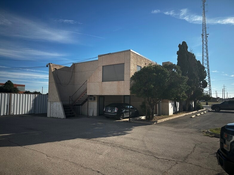 125 N Fort Worth St, Midland, TX for sale - Building Photo - Image 3 of 7
