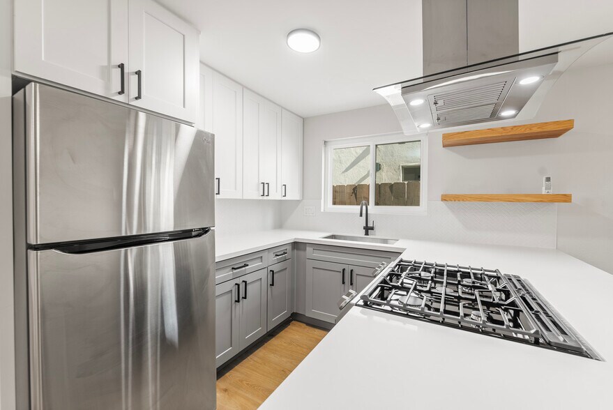 3167 Landis St, San Diego, CA à vendre - Photo du bâtiment - Image 3 de 61