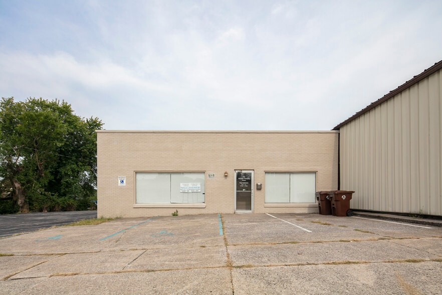 26 N Highland St, Winchester, KY for sale - Building Photo - Image 2 of 22