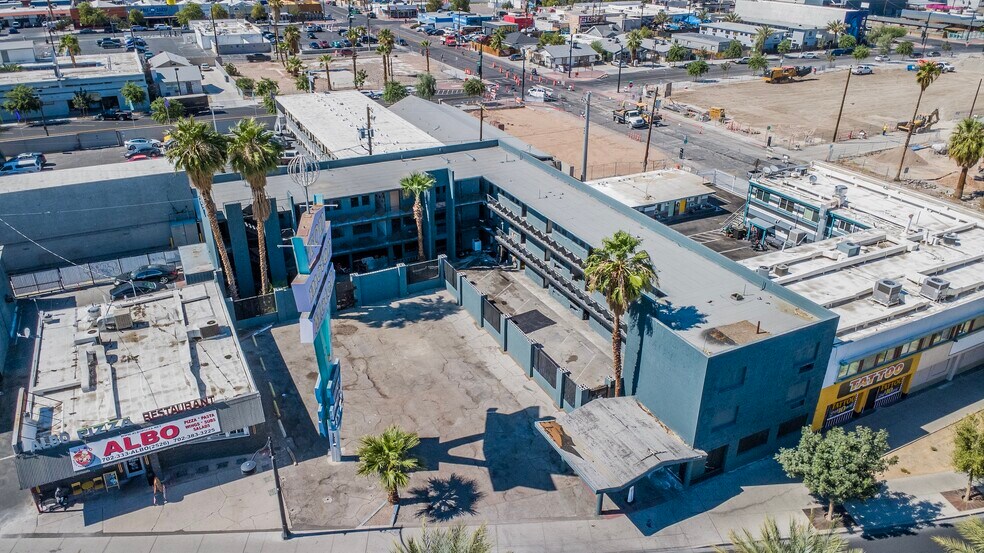 1508 S Las Vegas Blvd, Las Vegas, NV à vendre - Photo du bâtiment - Image 3 de 8