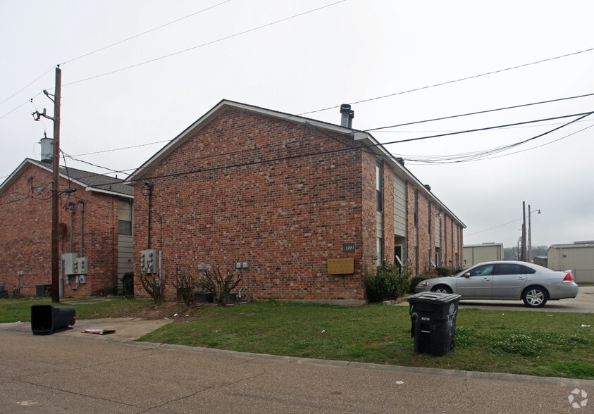 1721 Ryder Dr, Baton Rouge, LA for sale - Primary Photo - Image 1 of 2