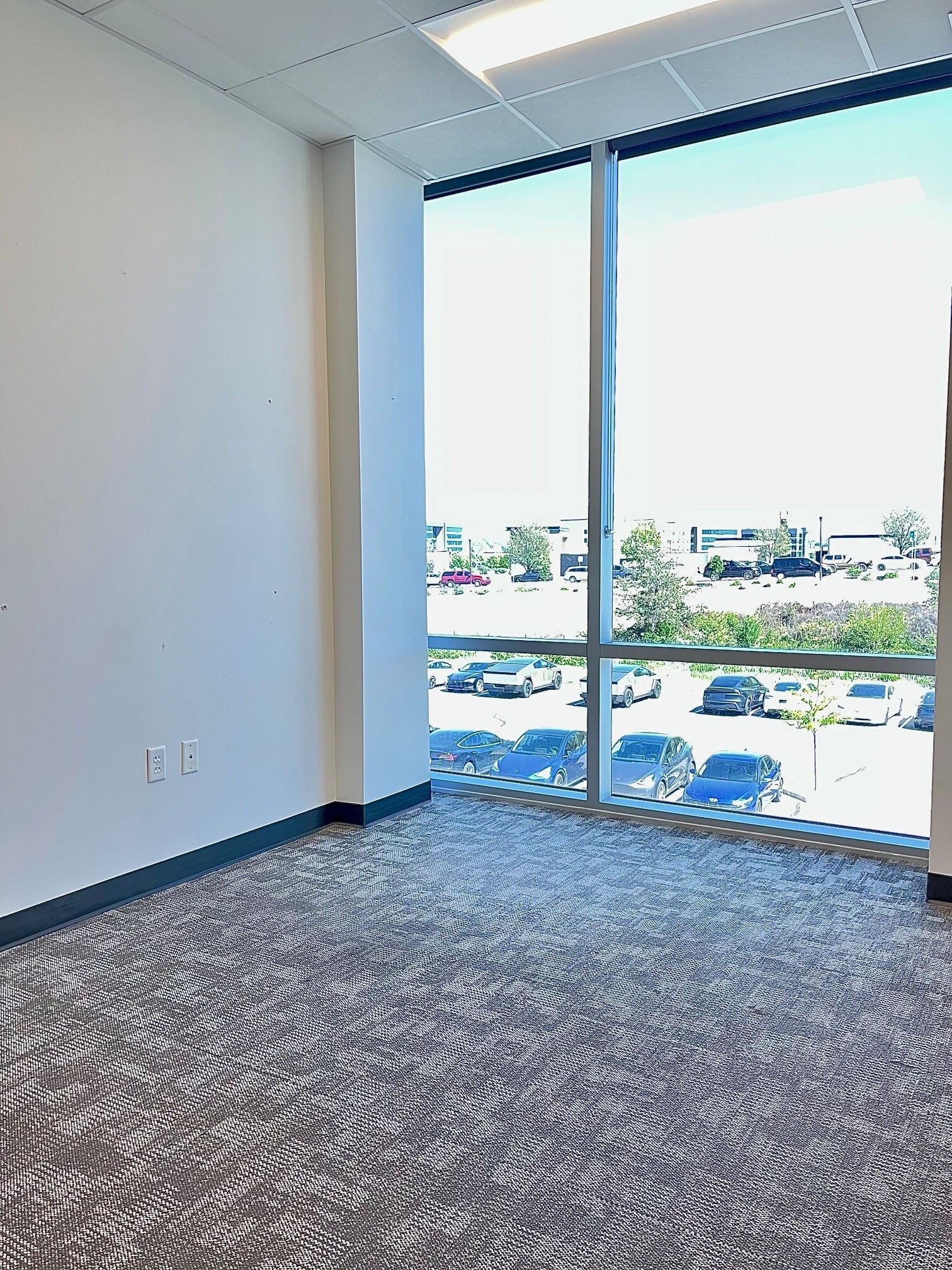 2100 W Pleasant Grove Blvd, Pleasant Grove, UT for lease Interior Photo- Image 1 of 5