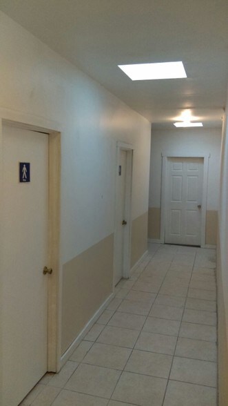 9614-9616 MacArthur Blvd, Oakland, CA à louer - Photo du bâtiment - Image 3 de 117