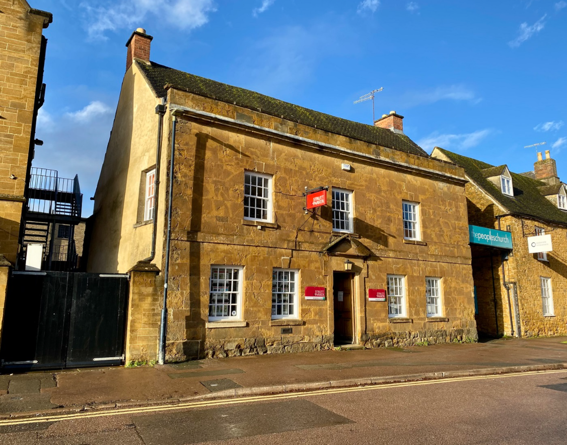 20 Horse Fair, Banbury for sale Building Photo- Image 1 of 1